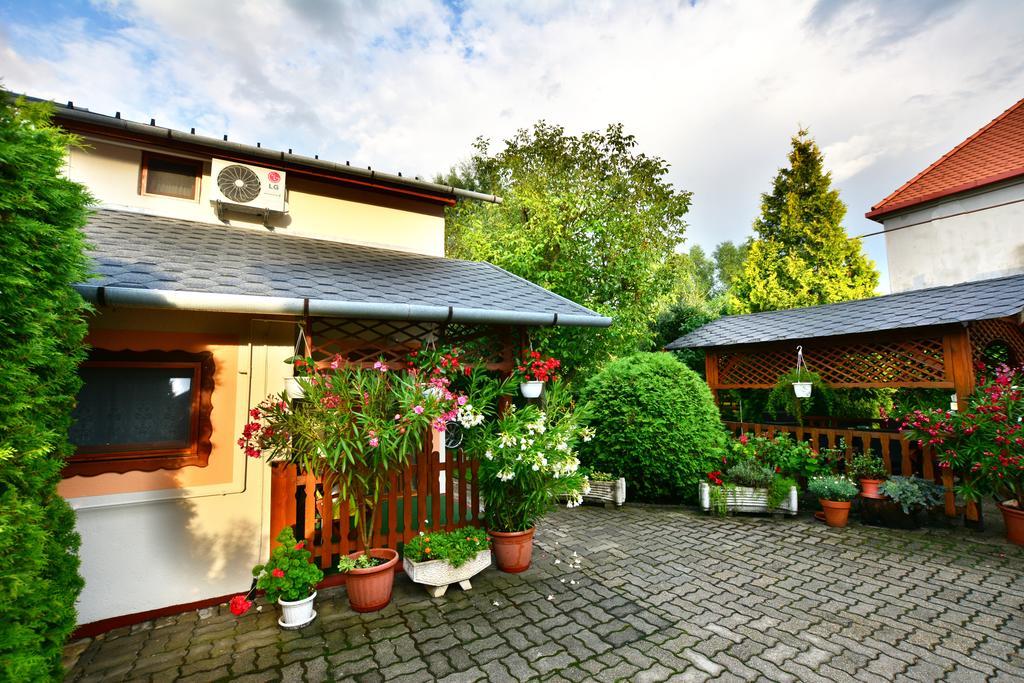 Viragoskert Apartman Hévíz Chambre photo